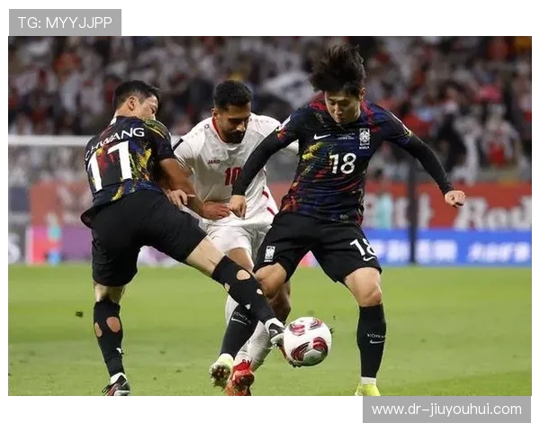 韩国队在足球赛中遭遇暴力冲突队员受伤事件引发广泛关注